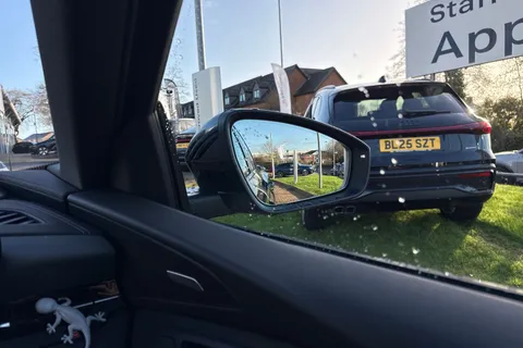 KR25VAA Audi Q6 E-Tron Q6 SUV Edition 1 e-tron performance  225,00 kW Thumbnail #22