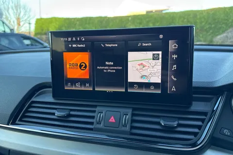 DS72LEJ Audi Q5 2.0 TDI 40 S line S Tronic quattro Euro 6 (s/s) 5dr Thumbnail #25