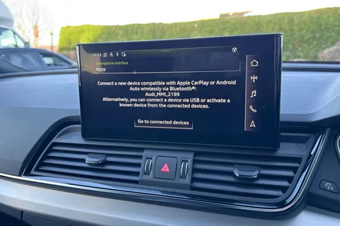 DS72LEJ Audi Q5 2.0 TDI 40 S line S Tronic quattro Euro 6 (s/s) 5dr Thumbnail #27