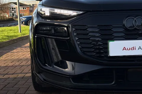 KR25VAA Audi Q6 E-Tron Q6 SUV Edition 1 e-tron performance  225,00 kW Thumbnail #29