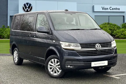 CX74LCJ Volkswagen Transporter 2.0 TDI T30 Highline Kombi FWD SWB Euro 6 (s/s) 5dr Thumbnail #2