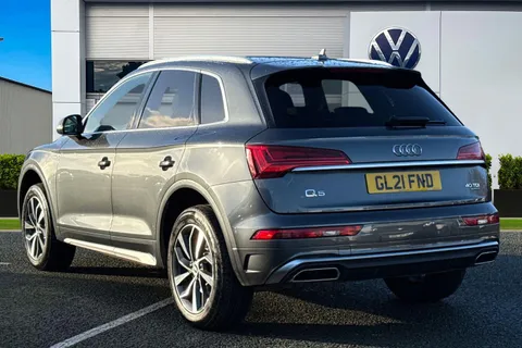 GL21FND Audi Q5 2.0 TDI 40 S line S Tronic quattro Euro 6 (s/s) 5dr Thumbnail #3