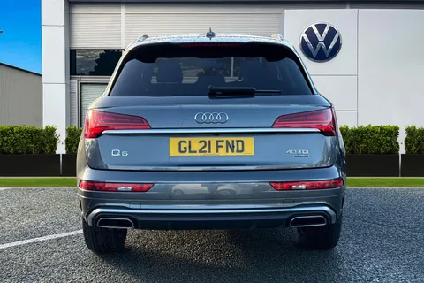 GL21FND Audi Q5 2.0 TDI 40 S line S Tronic quattro Euro 6 (s/s) 5dr Thumbnail #5