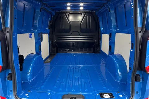 CX75JXA Volkswagen Transporter 2.0 TDI T28 Commerce Pro Auto FWD SWB Euro 6 (s/s) 5dr Thumbnail #7