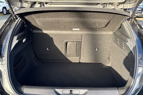 KR25RLU PEUGEOT 308 1.2 HYBRID GT e-DSC6 Euro 6 (s/s) 5dr Thumbnail #7