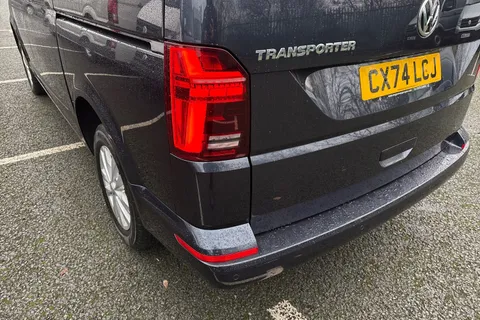 CX74LCJ Volkswagen Transporter 2.0 TDI T30 Highline Kombi FWD SWB Euro 6 (s/s) 5dr Thumbnail #8