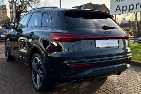 BL25SZT Audi Q5 SUV Edition 1 TDI quattro 204 PS S tronic Thumbnail #9