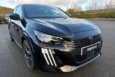 KO74XNT PEUGEOT 208 1.2 PureTech GT Euro 6 (s/s) 5dr Thumbnail #9