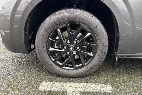 CX75JUK Volkswagen Transporter 2.0 TDI T28 Commerce Pro Auto FWD SWB Euro 6 (s/s) 5dr Thumbnail #10