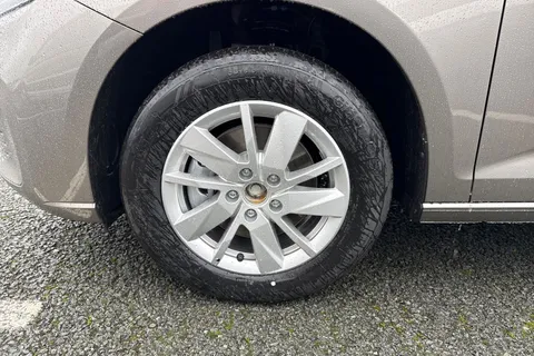 CX75JWC Volkswagen Caddy 2.0 TDI C20 Commerce Pro DSG SWB Euro 6 (s/s) 5dr Thumbnail #10