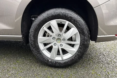 CX75JWC Volkswagen Caddy 2.0 TDI C20 Commerce Pro DSG SWB Euro 6 (s/s) 5dr Thumbnail #11