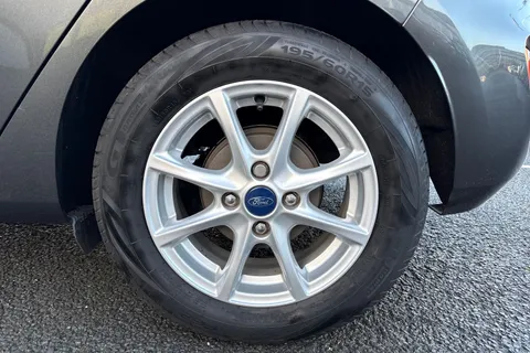 BP67VMV Ford Fiesta 1.0T EcoBoost Zetec Auto Euro 6 (s/s) 5dr Thumbnail #12