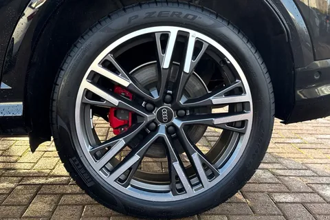 BL25SZT Audi Q5 SUV Edition 1 TDI quattro 204 PS S tronic Thumbnail #14