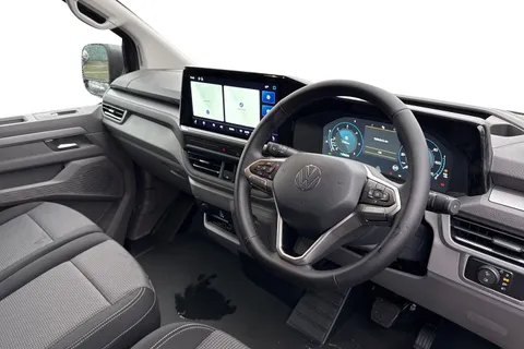 CX75JUK Volkswagen Transporter 2.0 TDI T28 Commerce Pro Auto FWD SWB Euro 6 (s/s) 5dr Thumbnail #14