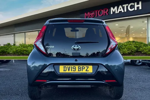 DV19BPZ Toyota Aygo 1.0 VVT-i x-plore Euro 6 5dr Thumbnail #4