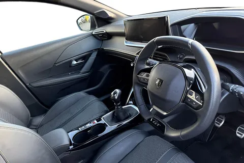 KO74XLB PEUGEOT 208 1.2 PureTech GT Euro 6 (s/s) 5dr Thumbnail #14