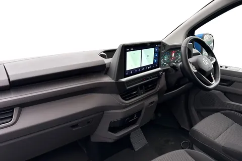 CX75JXA Volkswagen Transporter 2.0 TDI T28 Commerce Pro Auto FWD SWB Euro 6 (s/s) 5dr Thumbnail #15