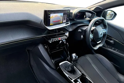 KO74XNT PEUGEOT 208 1.2 PureTech GT Euro 6 (s/s) 5dr Thumbnail #15