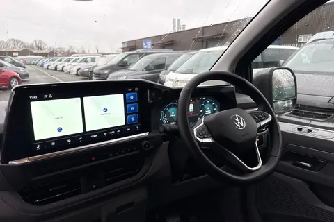 CX75JUK Volkswagen Transporter 2.0 TDI T28 Commerce Pro Auto FWD SWB Euro 6 (s/s) 5dr Thumbnail #18