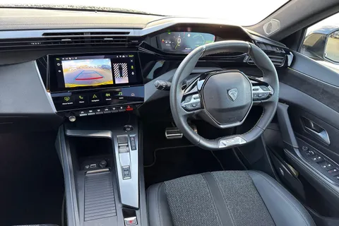 KR25RLU PEUGEOT 308 1.2 HYBRID GT e-DSC6 Euro 6 (s/s) 5dr Thumbnail #18