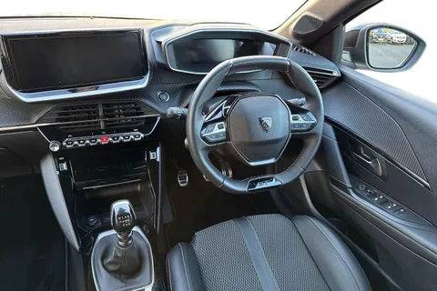 KO74XLB PEUGEOT 208 1.2 PureTech GT Euro 6 (s/s) 5dr Thumbnail #18