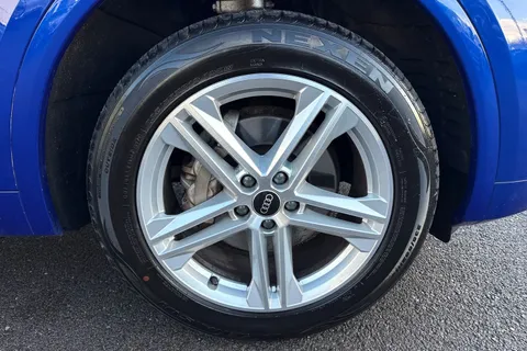 DE71RZW Audi Q5 2.0 TFSI 45 S line Sportback S Tronic quattro Euro 6 (s/s) 5dr Thumbnail #11