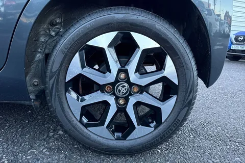 DV19BPZ Toyota Aygo 1.0 VVT-i x-plore Euro 6 5dr Thumbnail #11