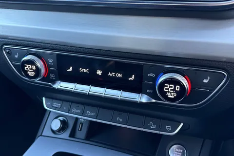 GL21FND Audi Q5 2.0 TDI 40 S line S Tronic quattro Euro 6 (s/s) 5dr Thumbnail #23