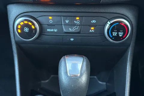 BP67VMV Ford Fiesta 1.0T EcoBoost Zetec Auto Euro 6 (s/s) 5dr Thumbnail #22