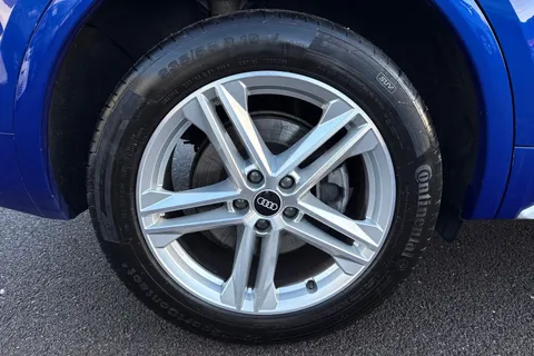 DE71RZW Audi Q5 2.0 TFSI 45 S line Sportback S Tronic quattro Euro 6 (s/s) 5dr Thumbnail #14