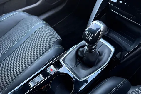 KO74XLB PEUGEOT 208 1.2 PureTech GT Euro 6 (s/s) 5dr Thumbnail #23