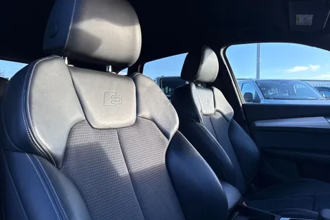 GL21FND Audi Q5 2.0 TDI 40 S line S Tronic quattro Euro 6 (s/s) 5dr Thumbnail #25