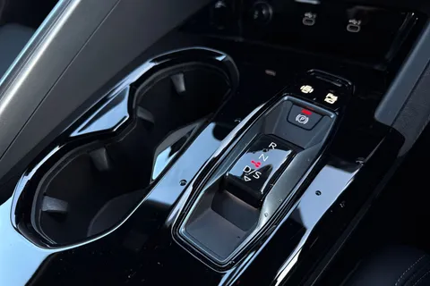 BL25SZT Audi Q5 SUV Edition 1 TDI quattro 204 PS S tronic Thumbnail #24