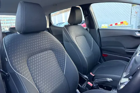 BP67VMV Ford Fiesta 1.0T EcoBoost Zetec Auto Euro 6 (s/s) 5dr Thumbnail #24