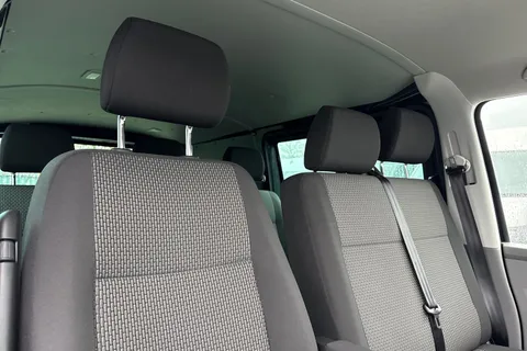 CX74LCJ Volkswagen Transporter 2.0 TDI T30 Highline Kombi FWD SWB Euro 6 (s/s) 5dr Thumbnail #24