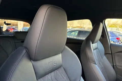 BL25SZT Audi Q5 SUV Edition 1 TDI quattro 204 PS S tronic Thumbnail #25