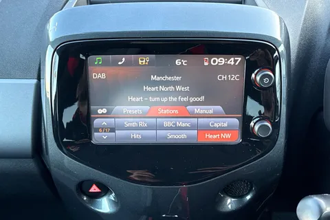 DV19BPZ Toyota Aygo 1.0 VVT-i x-plore Euro 6 5dr Thumbnail #17