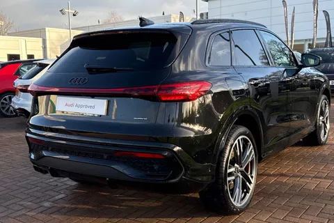 BL25SZT Audi Q5 SUV Edition 1 TDI quattro 204 PS S tronic Thumbnail #27