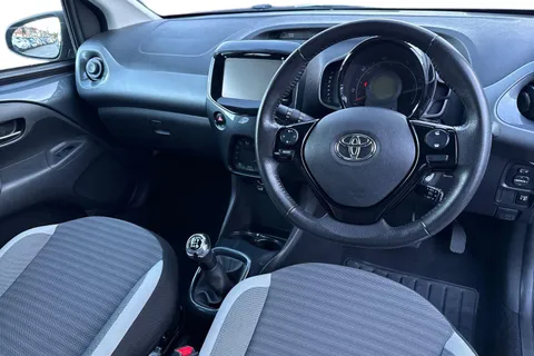 DV19BPZ Toyota Aygo 1.0 VVT-i x-plore Euro 6 5dr Thumbnail #18