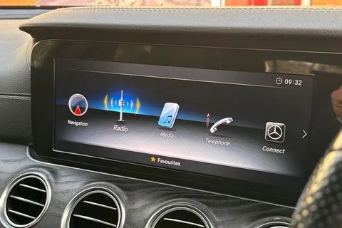 BF68MPX Mercedes-Benz E Class E220d AMG Line 5dr 9G-Tronic Thumbnail #21