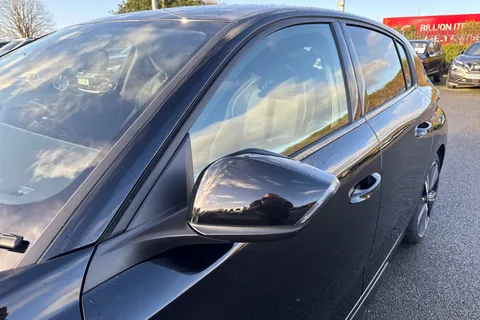 KR25RLU PEUGEOT 308 1.2 HYBRID GT e-DSC6 Euro 6 (s/s) 5dr Thumbnail #29