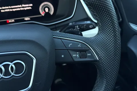 DS72LEJ Audi Q5 2.0 TDI 40 S line S Tronic quattro Euro 6 (s/s) 5dr Thumbnail #57