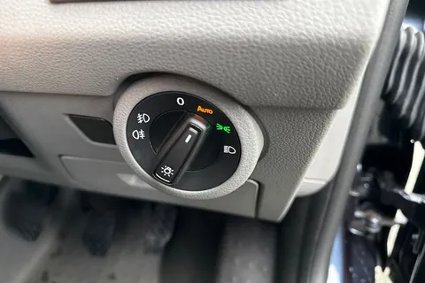 CX74LCJ Volkswagen Transporter 2.0 TDI T30 Highline Kombi FWD SWB Euro 6 (s/s) 5dr Thumbnail #29