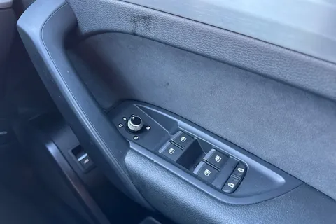 DE71RZW Audi Q5 2.0 TFSI 45 S line Sportback S Tronic quattro Euro 6 (s/s) 5dr Thumbnail #22