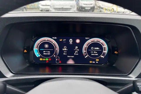 CX75JWC Volkswagen Caddy 2.0 TDI C20 Commerce Pro DSG SWB Euro 6 (s/s) 5dr Thumbnail #31