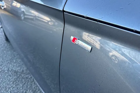 GL21FND Audi Q5 2.0 TDI 40 S line S Tronic quattro Euro 6 (s/s) 5dr Thumbnail #32