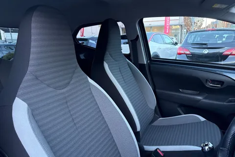 DV19BPZ Toyota Aygo 1.0 VVT-i x-plore Euro 6 5dr Thumbnail #24