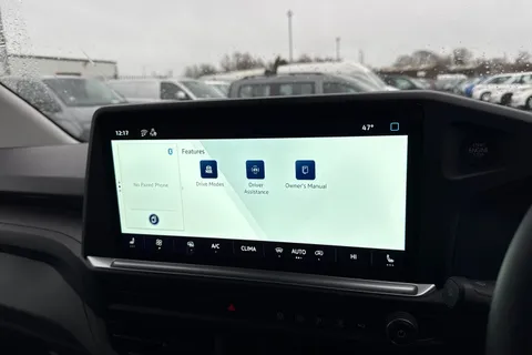 CX75JXA Volkswagen Transporter 2.0 TDI T28 Commerce Pro Auto FWD SWB Euro 6 (s/s) 5dr Thumbnail #34