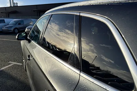 GL21FND Audi Q5 2.0 TDI 40 S line S Tronic quattro Euro 6 (s/s) 5dr Thumbnail #36