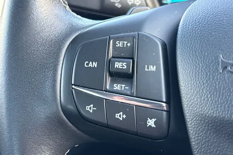 BP67VMV Ford Fiesta 1.0T EcoBoost Zetec Auto Euro 6 (s/s) 5dr Thumbnail #37